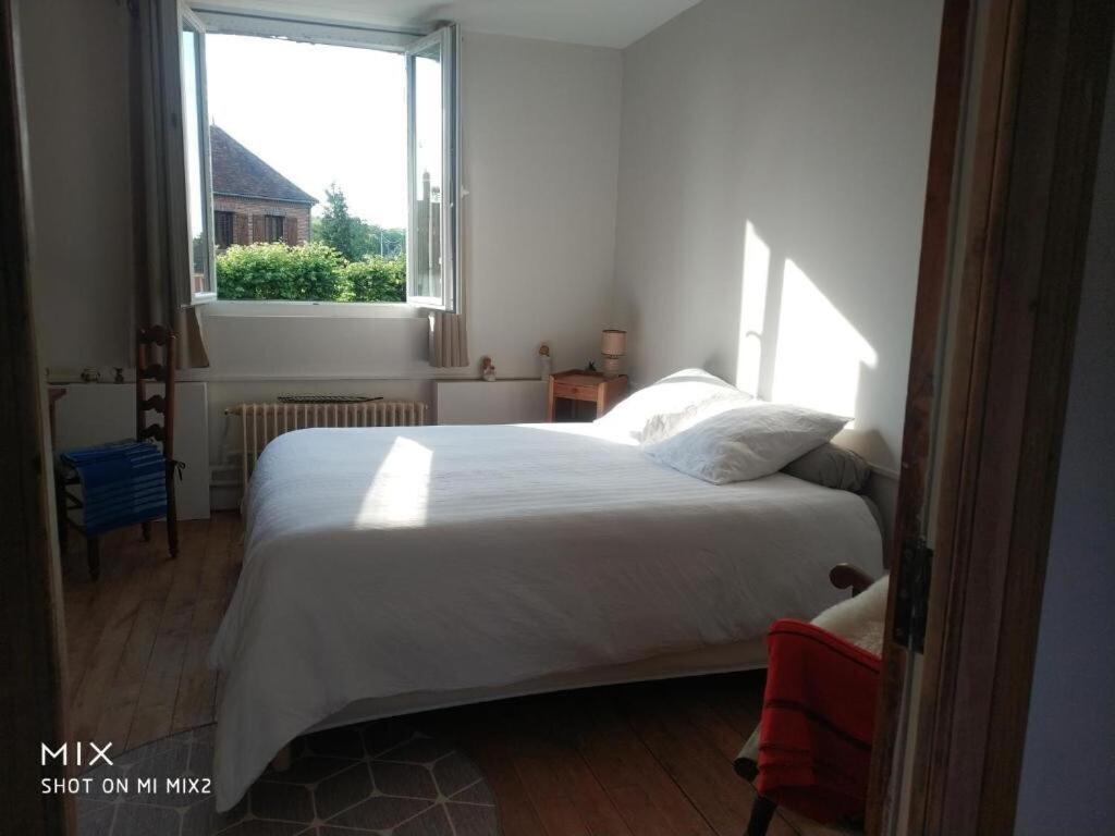 Chambre Calme Et Accueillante 13 Kmtrs Aeroport, Parking Gratuit, Navette Gare Ou Aeroport Saint-Germain-la-Poterie Eksteriør billede