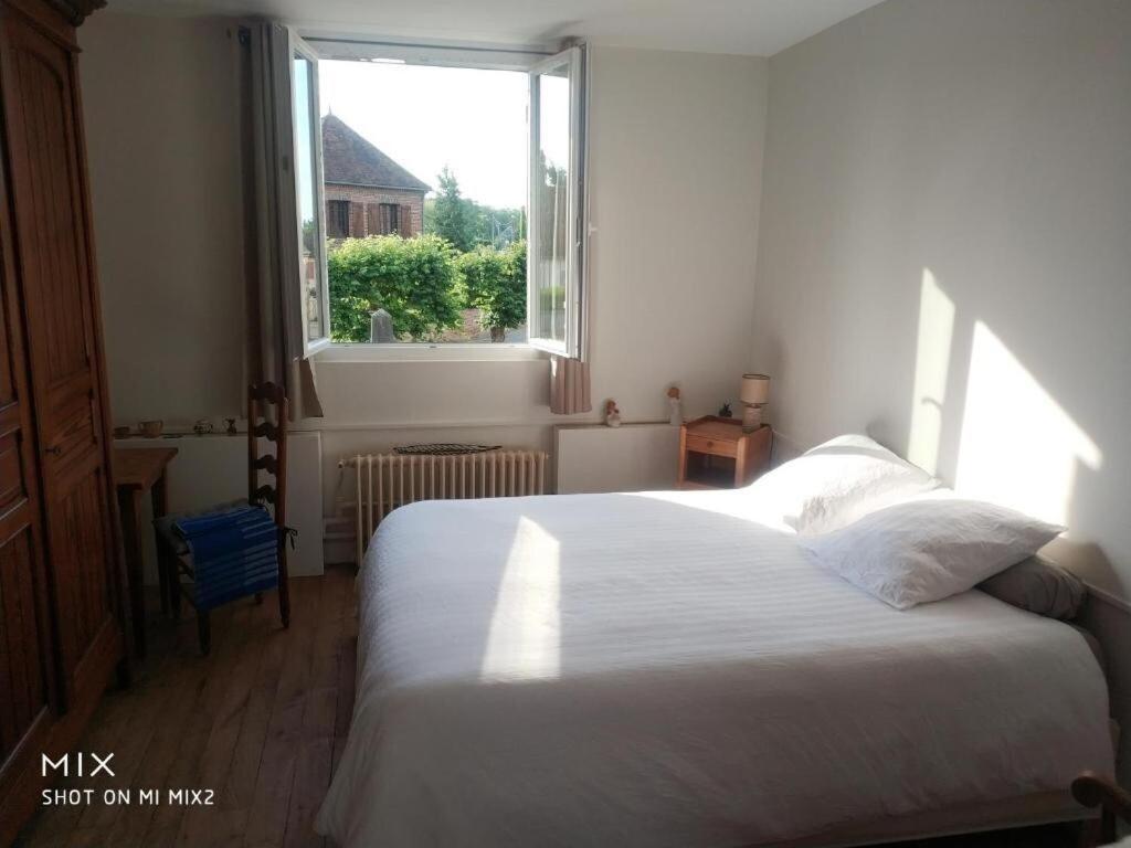 Chambre Calme Et Accueillante 13 Kmtrs Aeroport, Parking Gratuit, Navette Gare Ou Aeroport Saint-Germain-la-Poterie Eksteriør billede